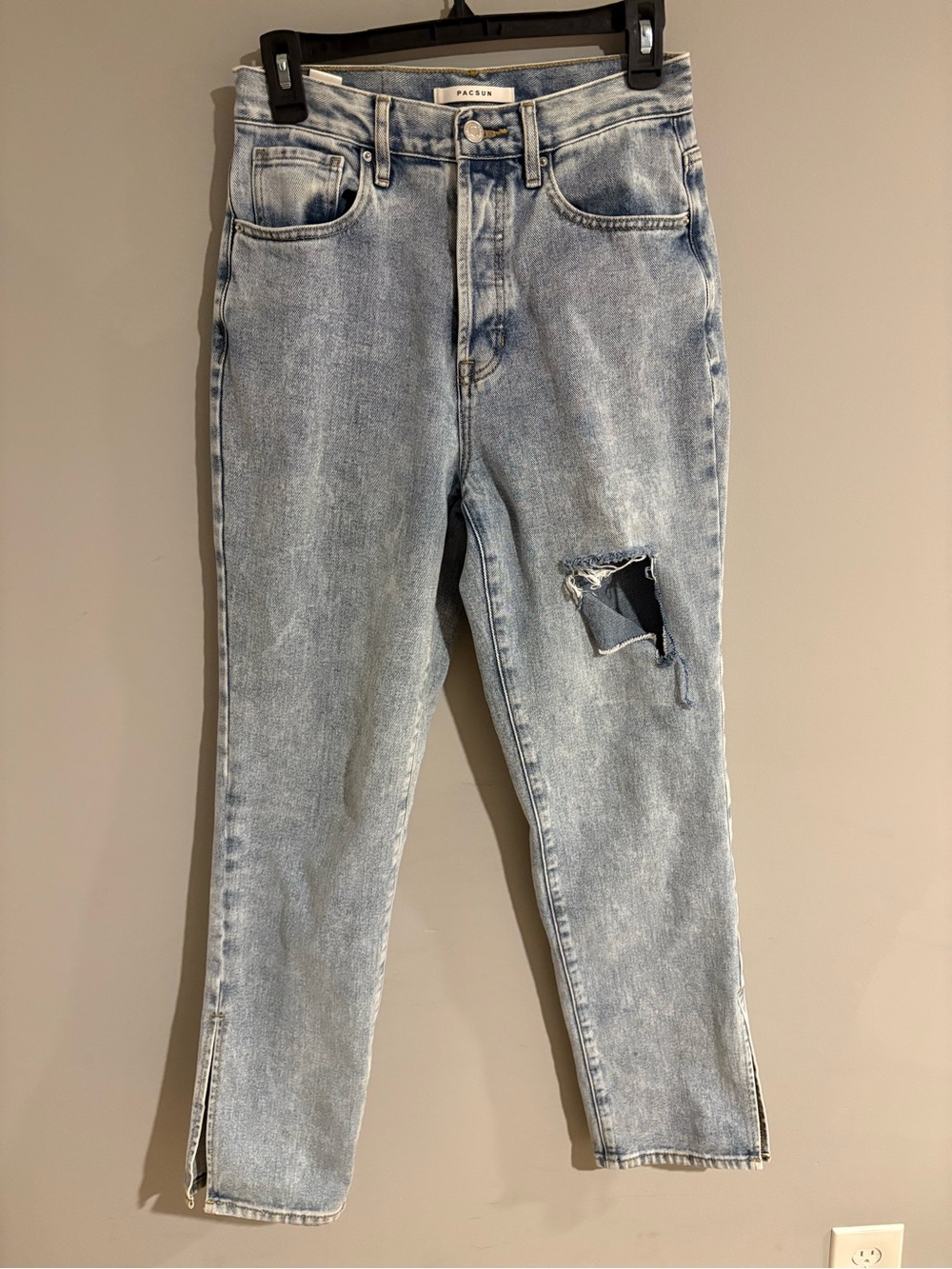PacSun Dad Jeans Women’s 26 Light Wash High Rise Distressed Ripped